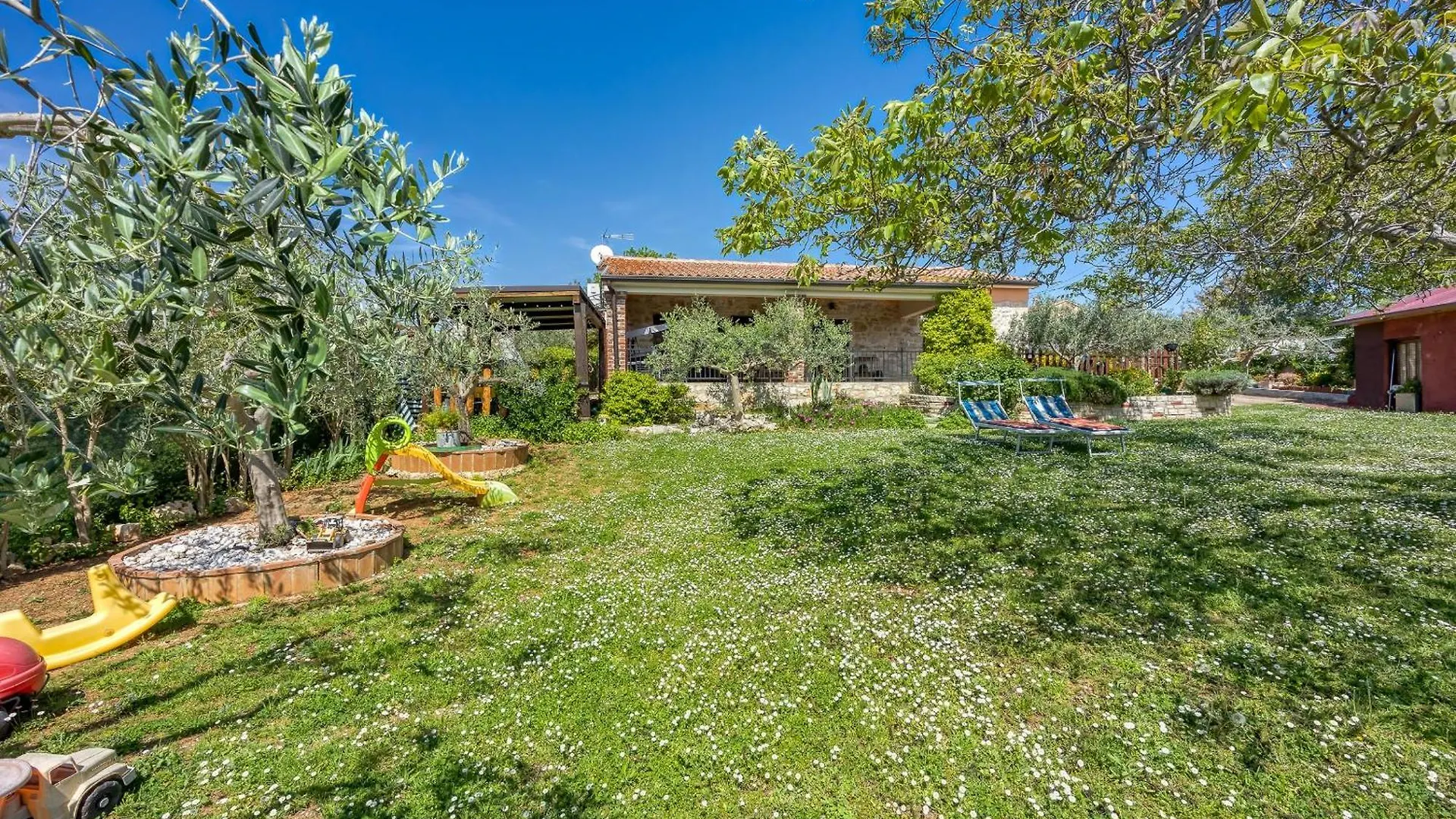 Casa Lukas Dracevac Villa 0*,